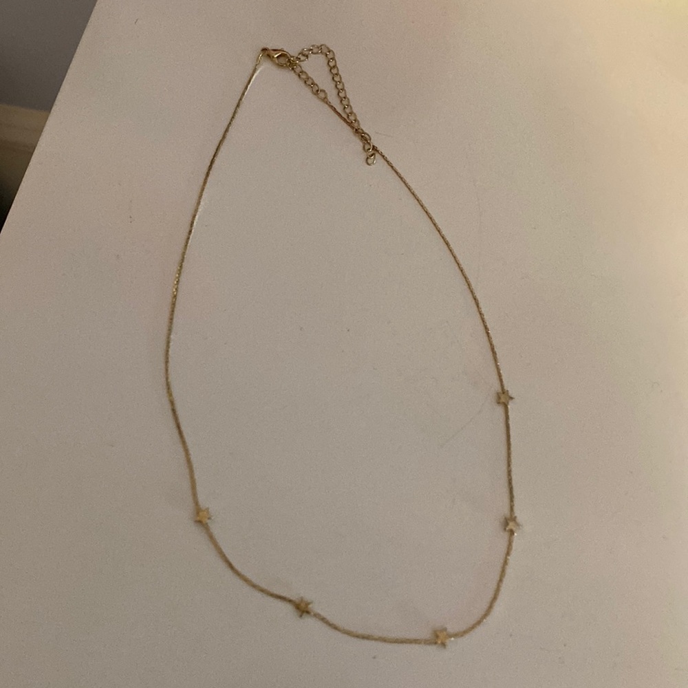 Dainty Gold Star Necklace (19 inches)